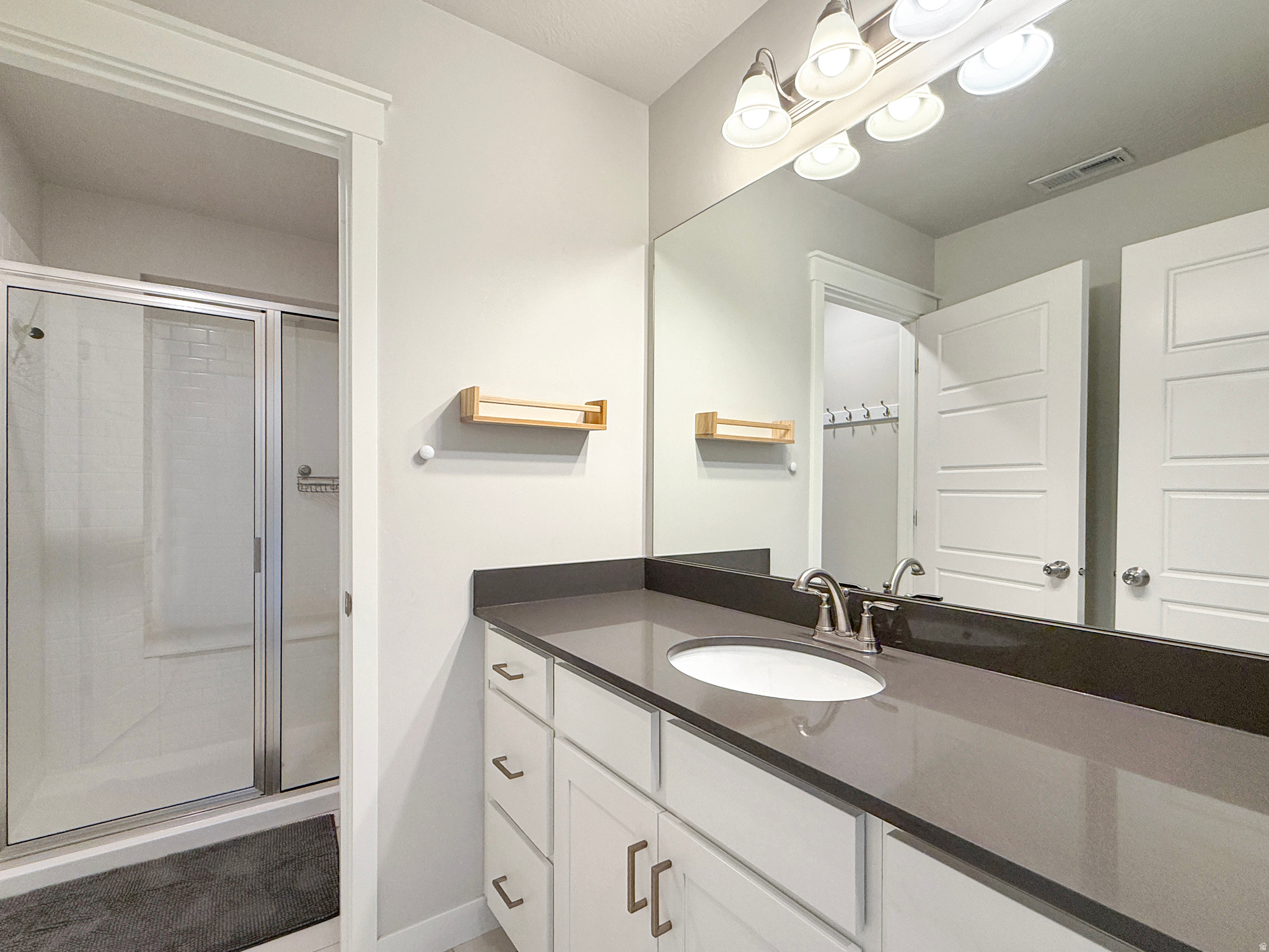 MIDTOWN COURTS - Residential