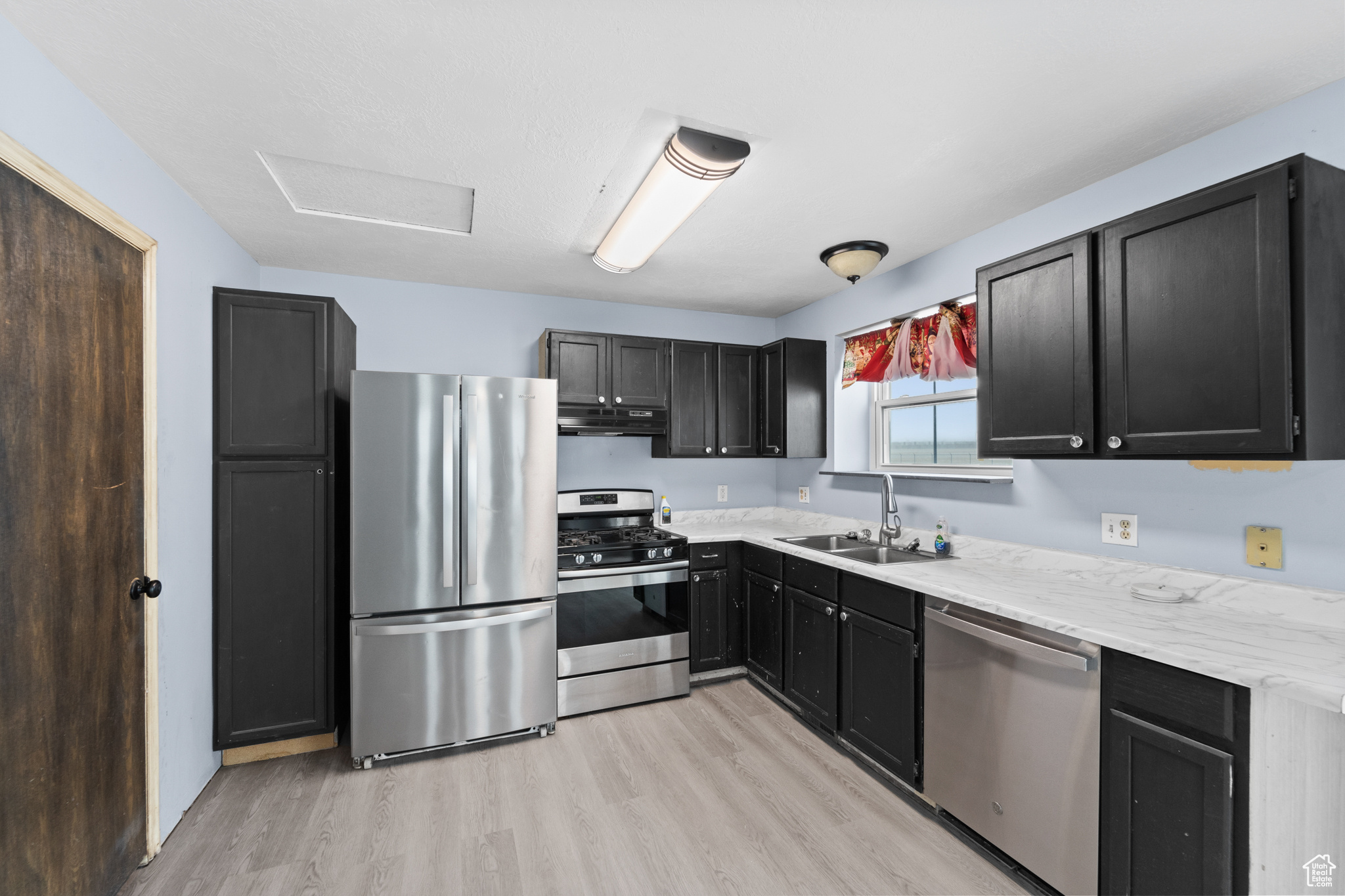 MEADOWS - Residential