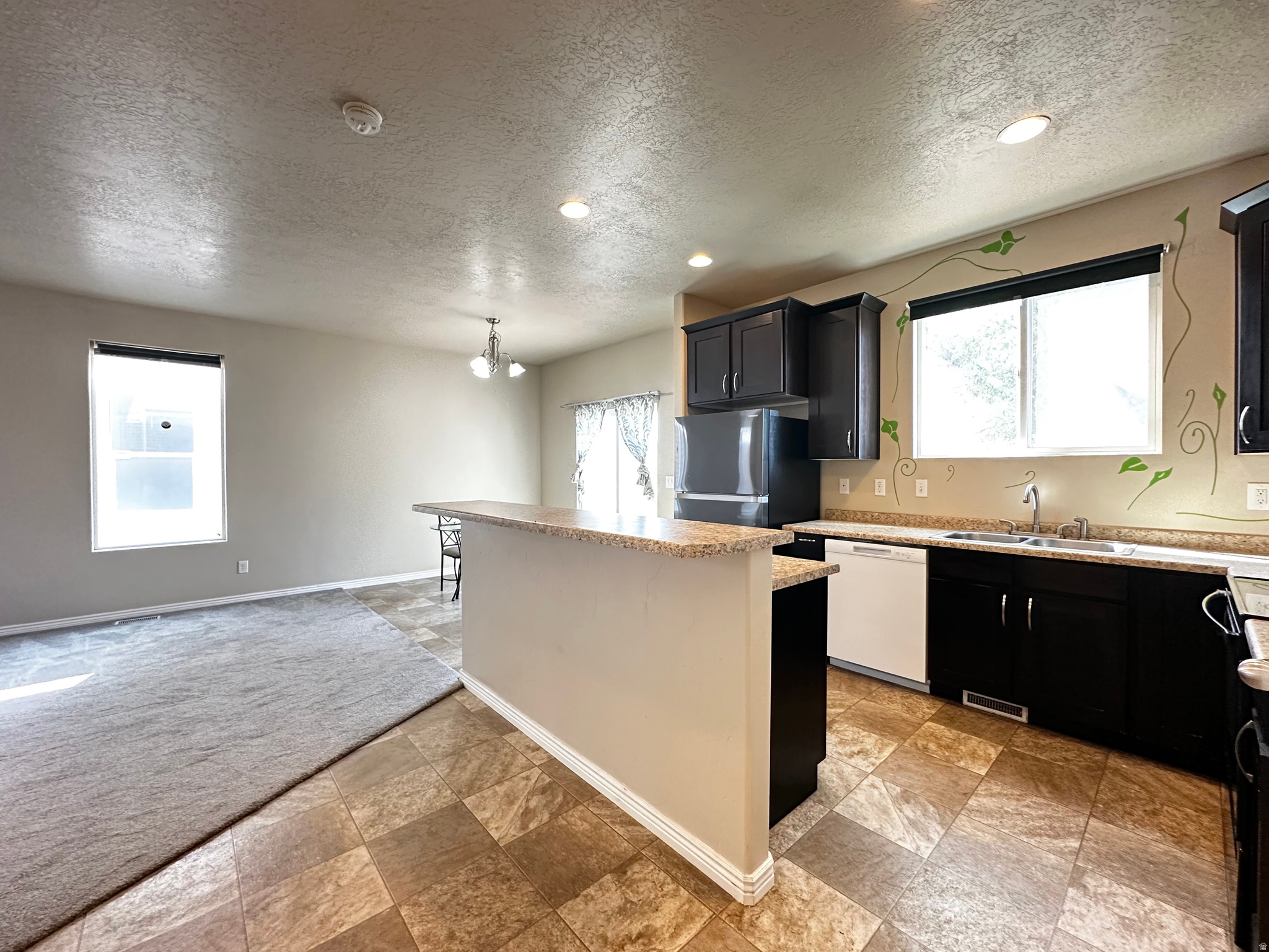 MILBURN MANOR HOA - Residential