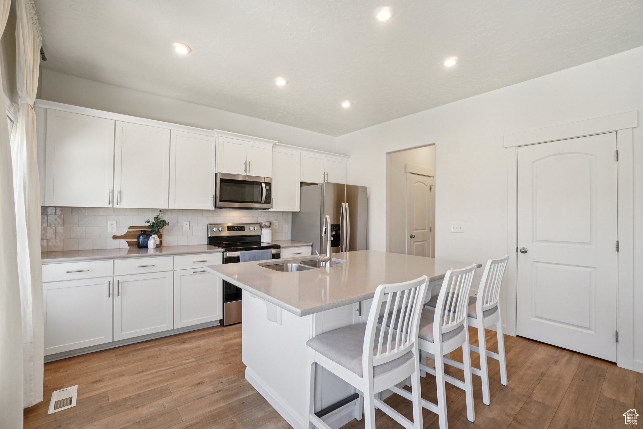 SCENIC MOUNTAIN - Residential