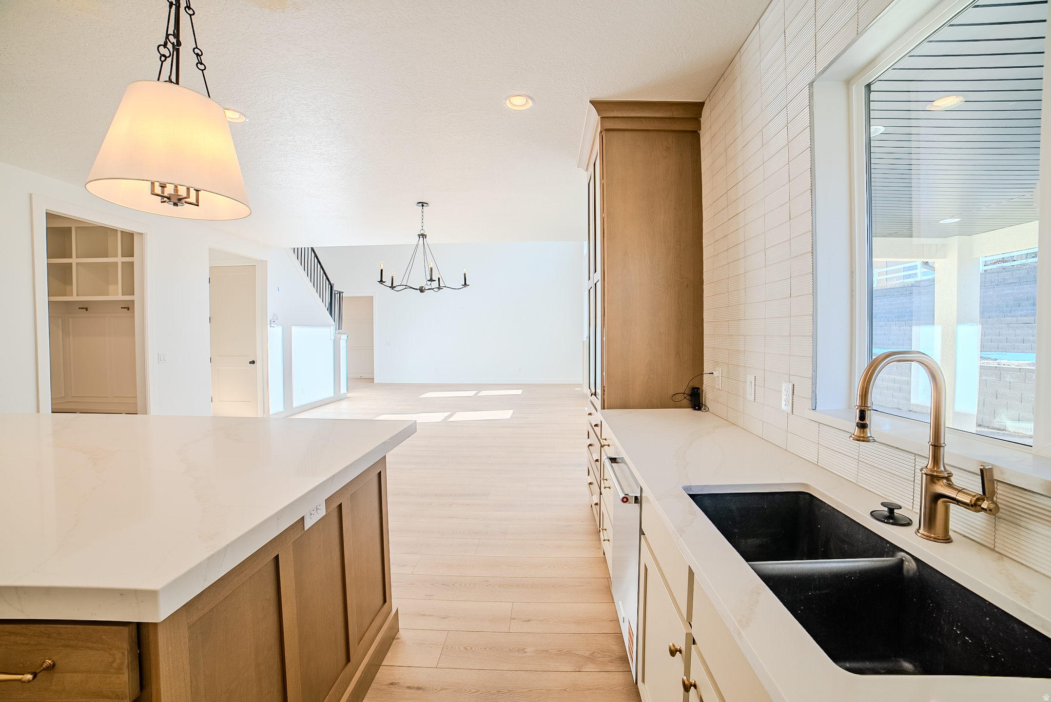 SYCAMORES COVE - Residential