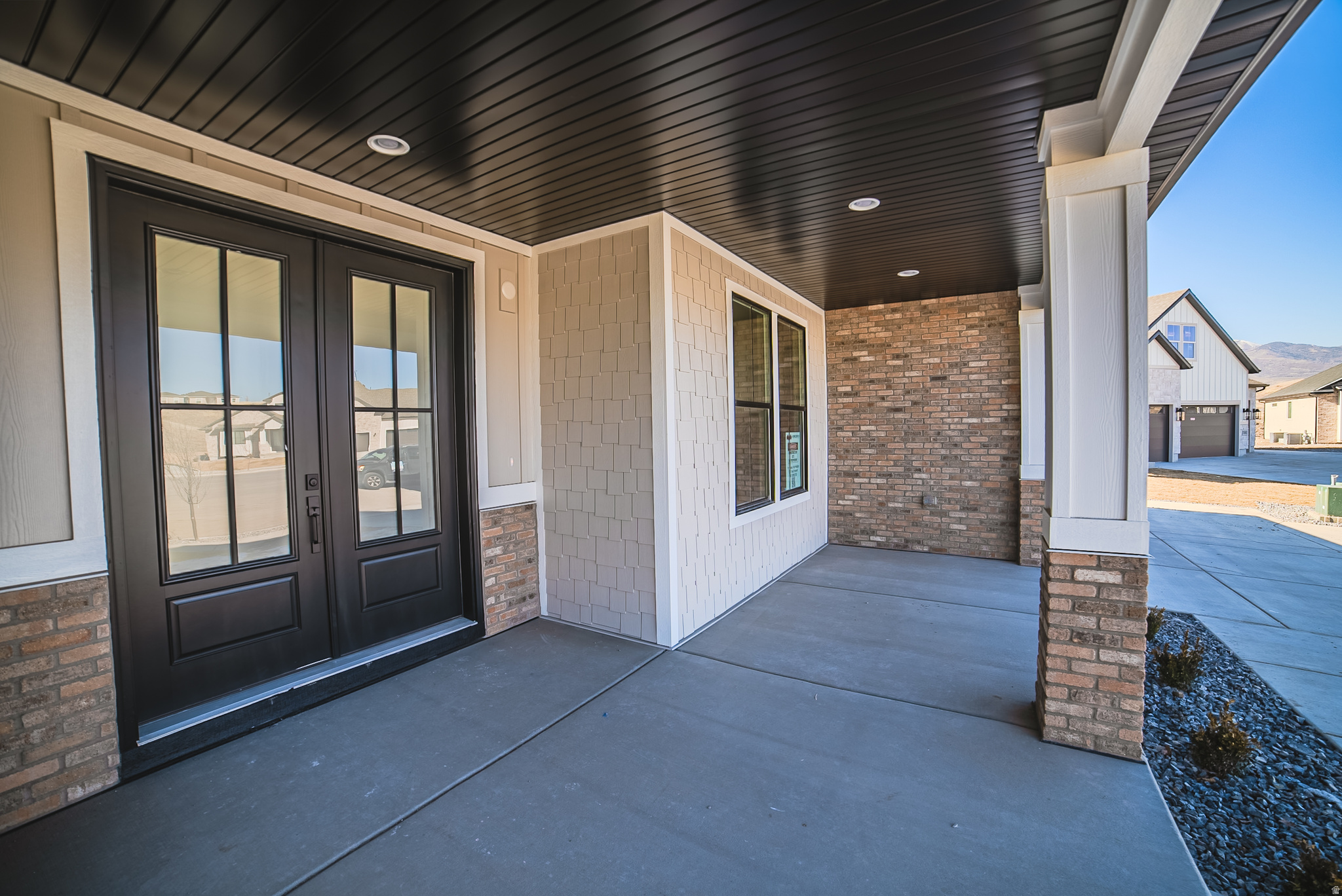 SYCAMORES COVE - Residential