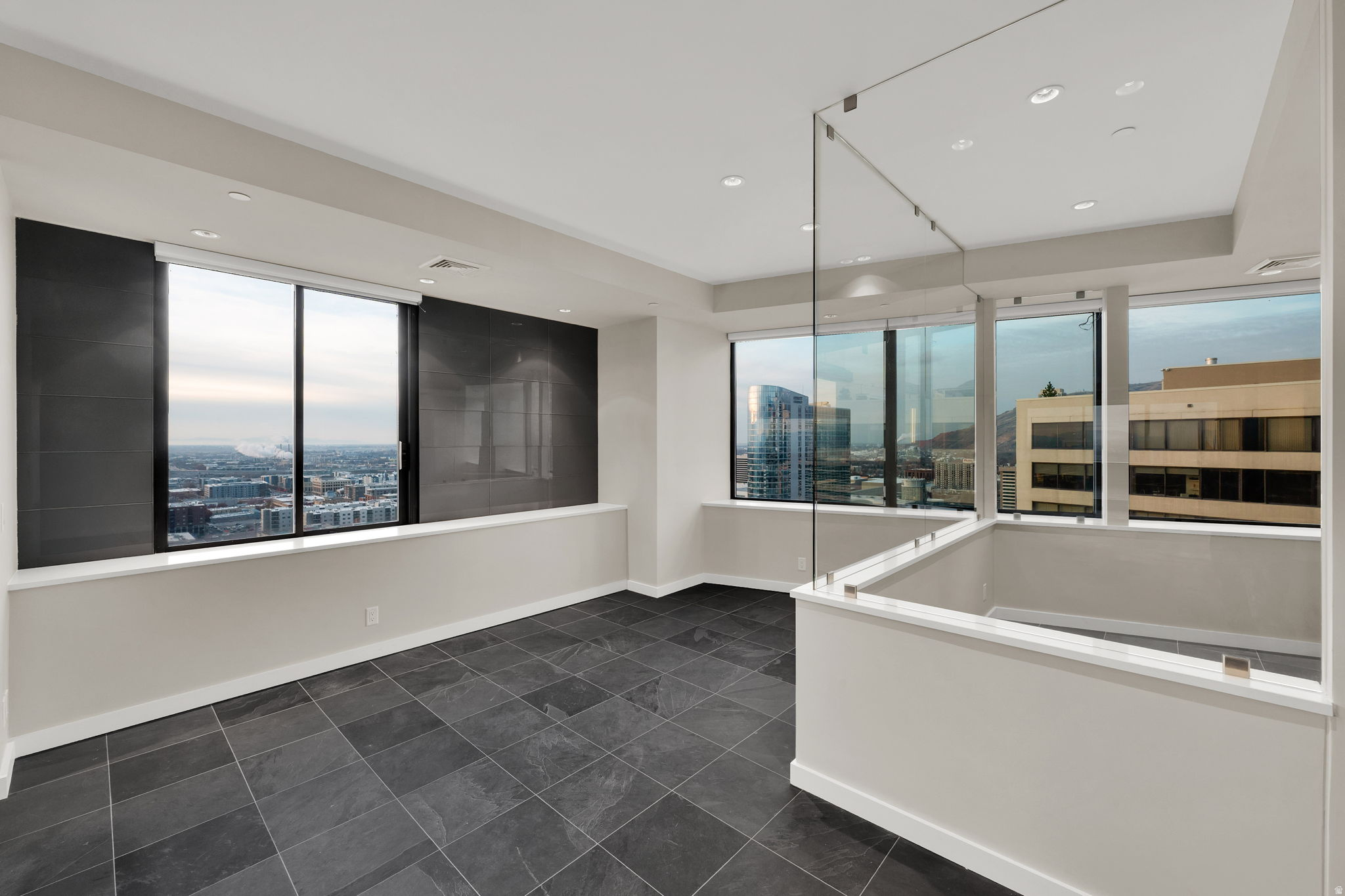 AMERICAN TOWERS - Residential