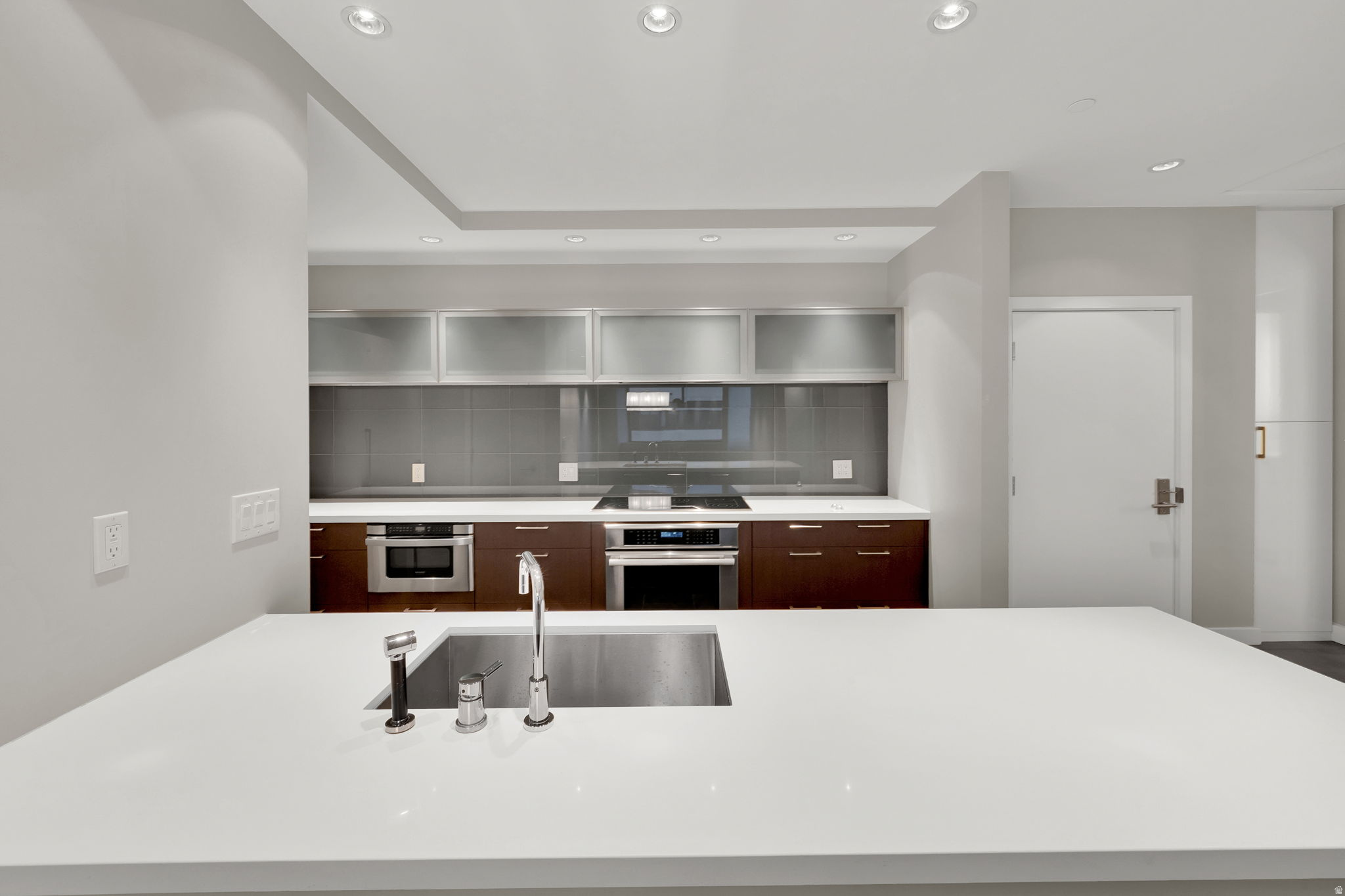 AMERICAN TOWERS - Residential