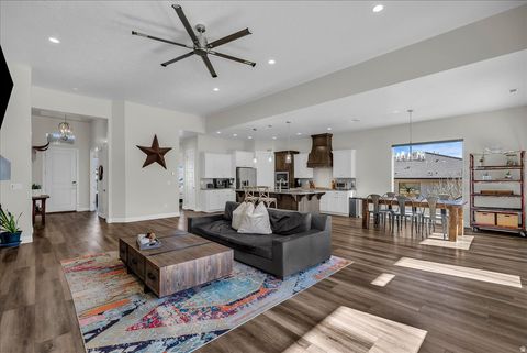 Tiny photo for 3015 W KARERSEE DR, Saint George, UT 84770 (MLS # 2133633)