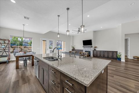 Tiny photo for 3015 W KARERSEE DR, Saint George, UT 84770 (MLS # 2133633)