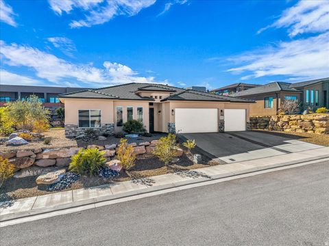 Tiny photo for 3015 W KARERSEE DR, Saint George, UT 84770 (MLS # 2133633)