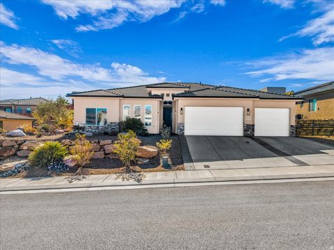 Tiny photo for 3015 W KARERSEE DR, Saint George, UT 84770 (MLS # 2133633)