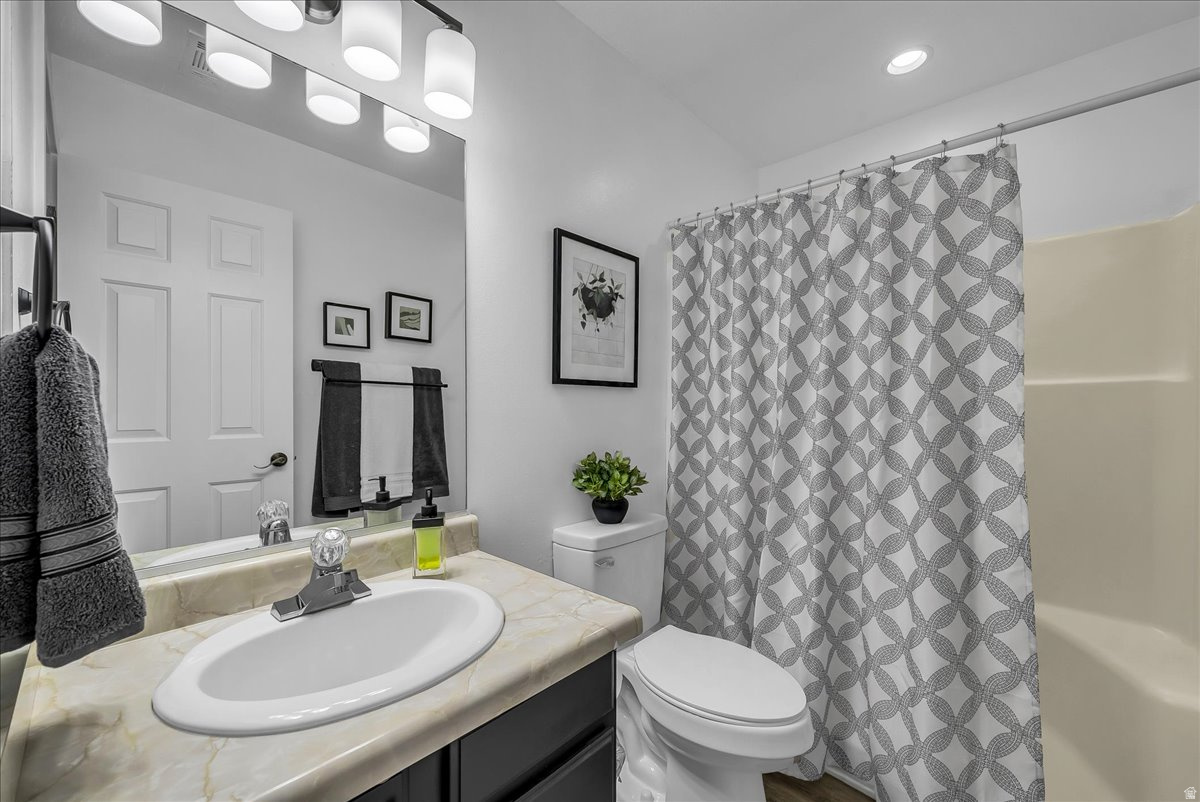 SUN VALLEY CONDOS - Residential