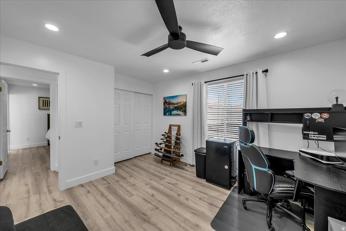 SUN VALLEY CONDOS - Residential