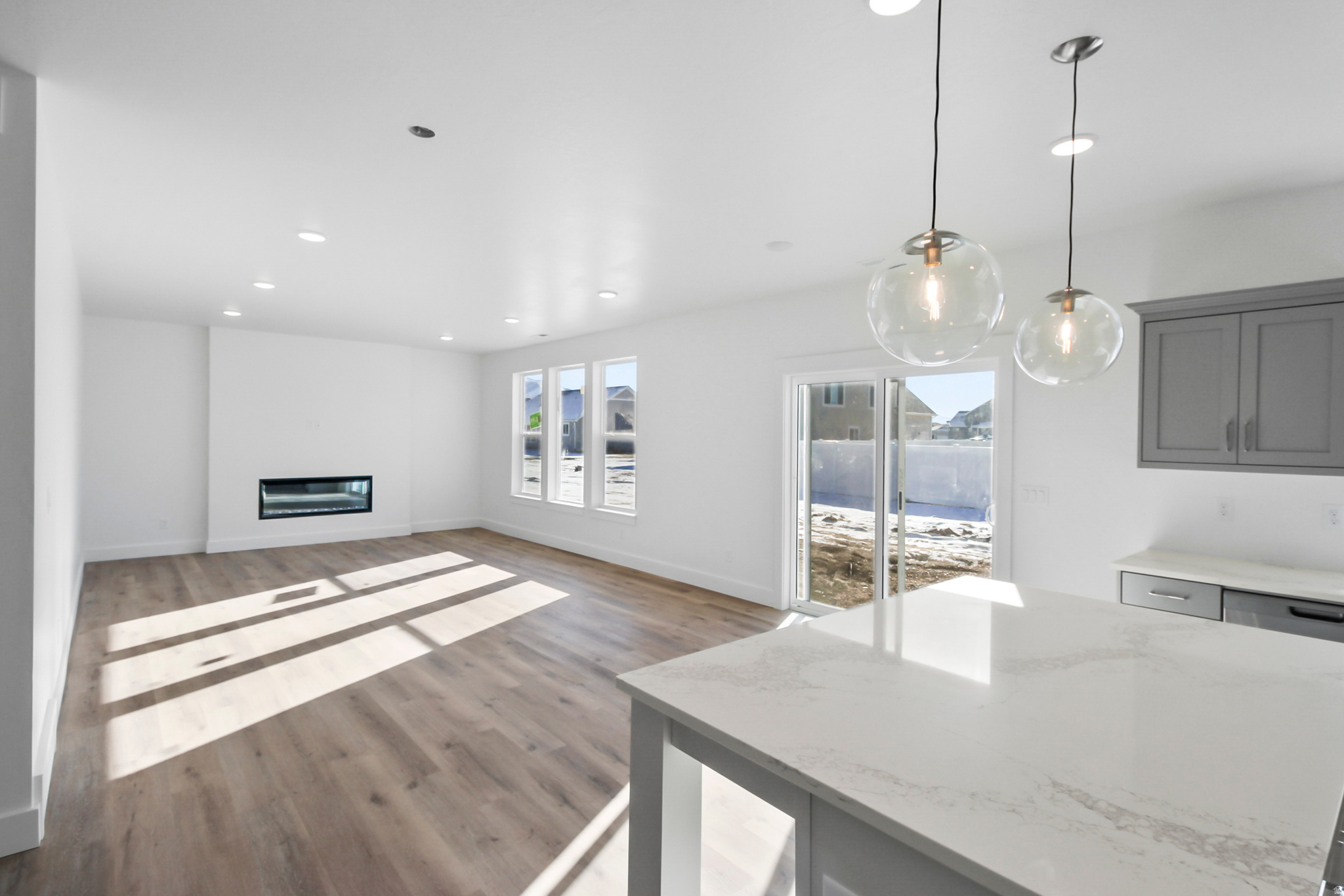 RIVER'S EDGE - Residential