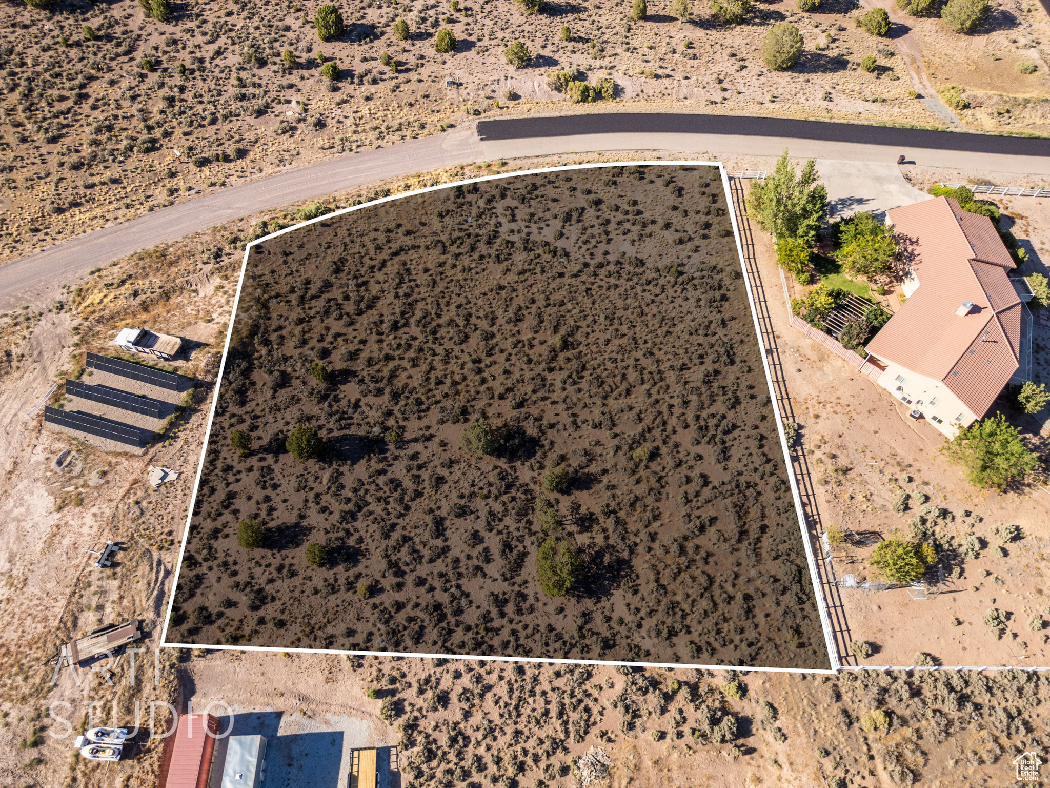 EL MONTE ESTATES - Land