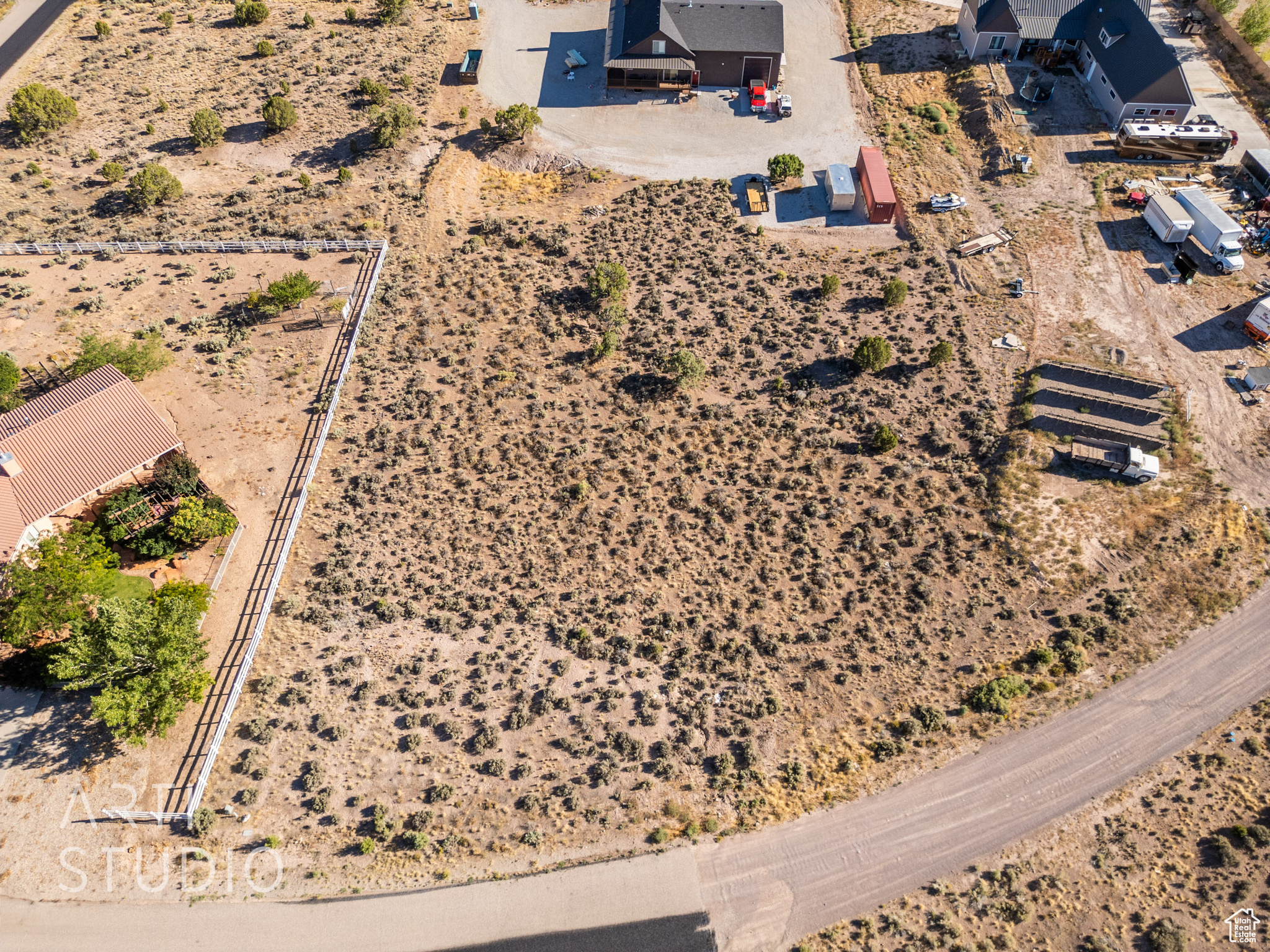 EL MONTE ESTATES - Land