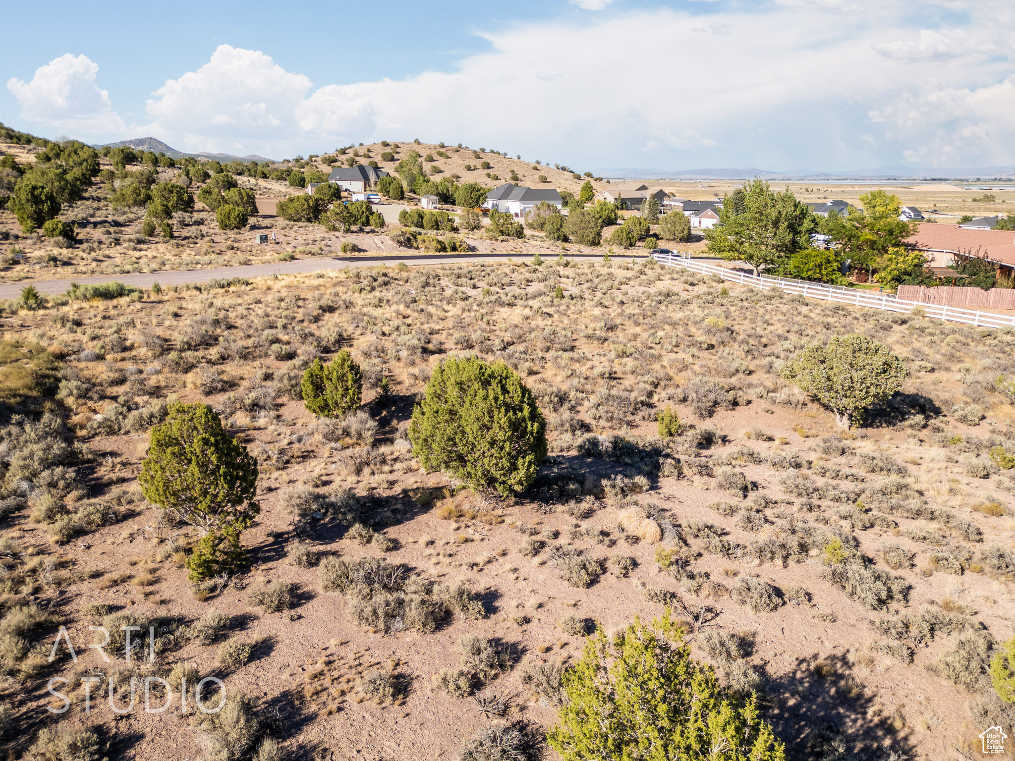 EL MONTE ESTATES - Land