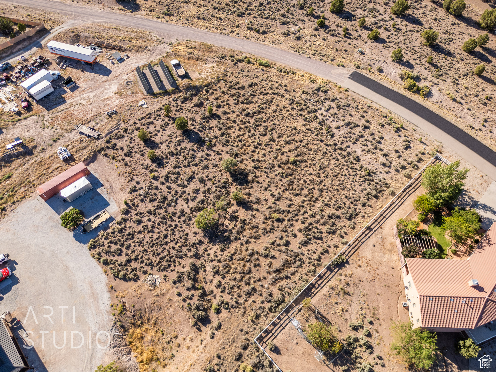 EL MONTE ESTATES - Land