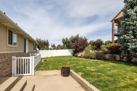 Tiny photo for 804 E 3300 N, North Ogden, UT 84414 (MLS # 2164720)