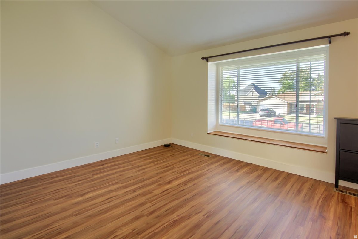 MIDLAND FARMS SUBDIV - Residential