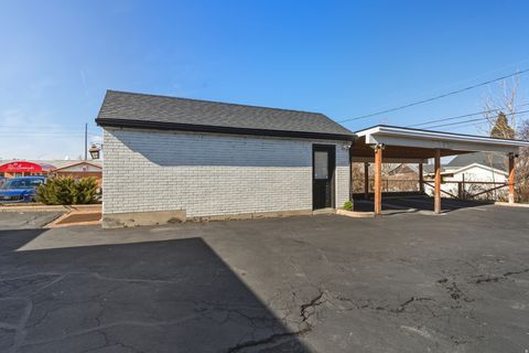 Tiny photo for 152 W 500 S, Bountiful, UT 84010 (MLS # 2140079)