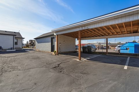 Tiny photo for 152 W 500 S, Bountiful, UT 84010 (MLS # 2140079)