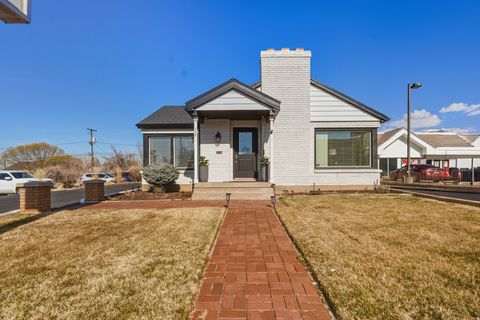 Tiny photo for 152 W 500 S, Bountiful, UT 84010 (MLS # 2140079)