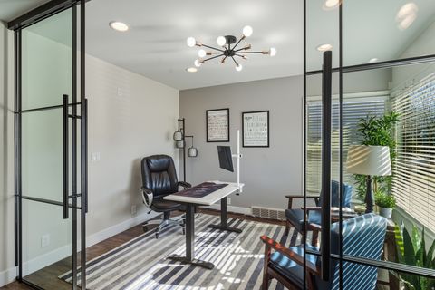 Tiny photo for 152 W 500 S, Bountiful, UT 84010 (MLS # 2140079)