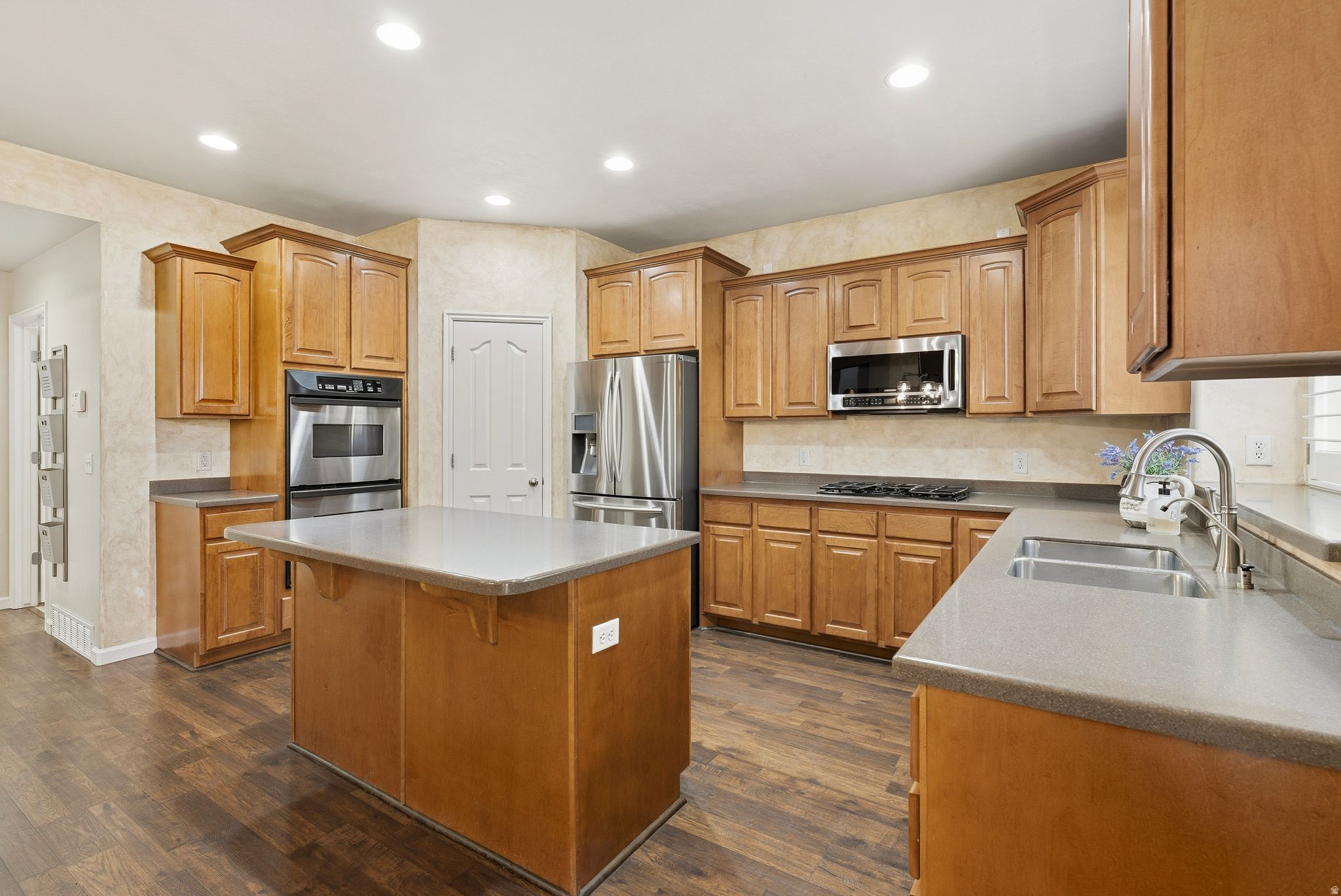 IVORY HIGHLANDS PHASE 1 - Residential