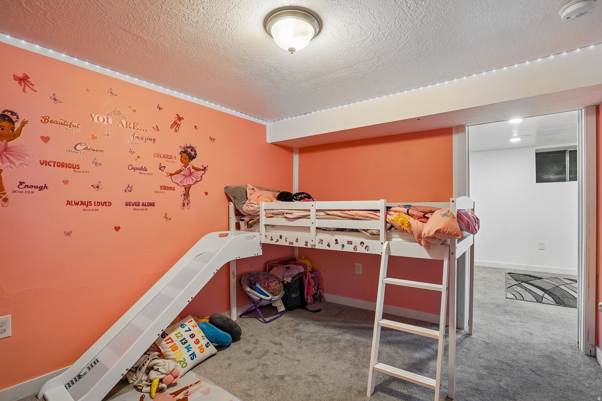 KEARNS TOWNSITE - Residential