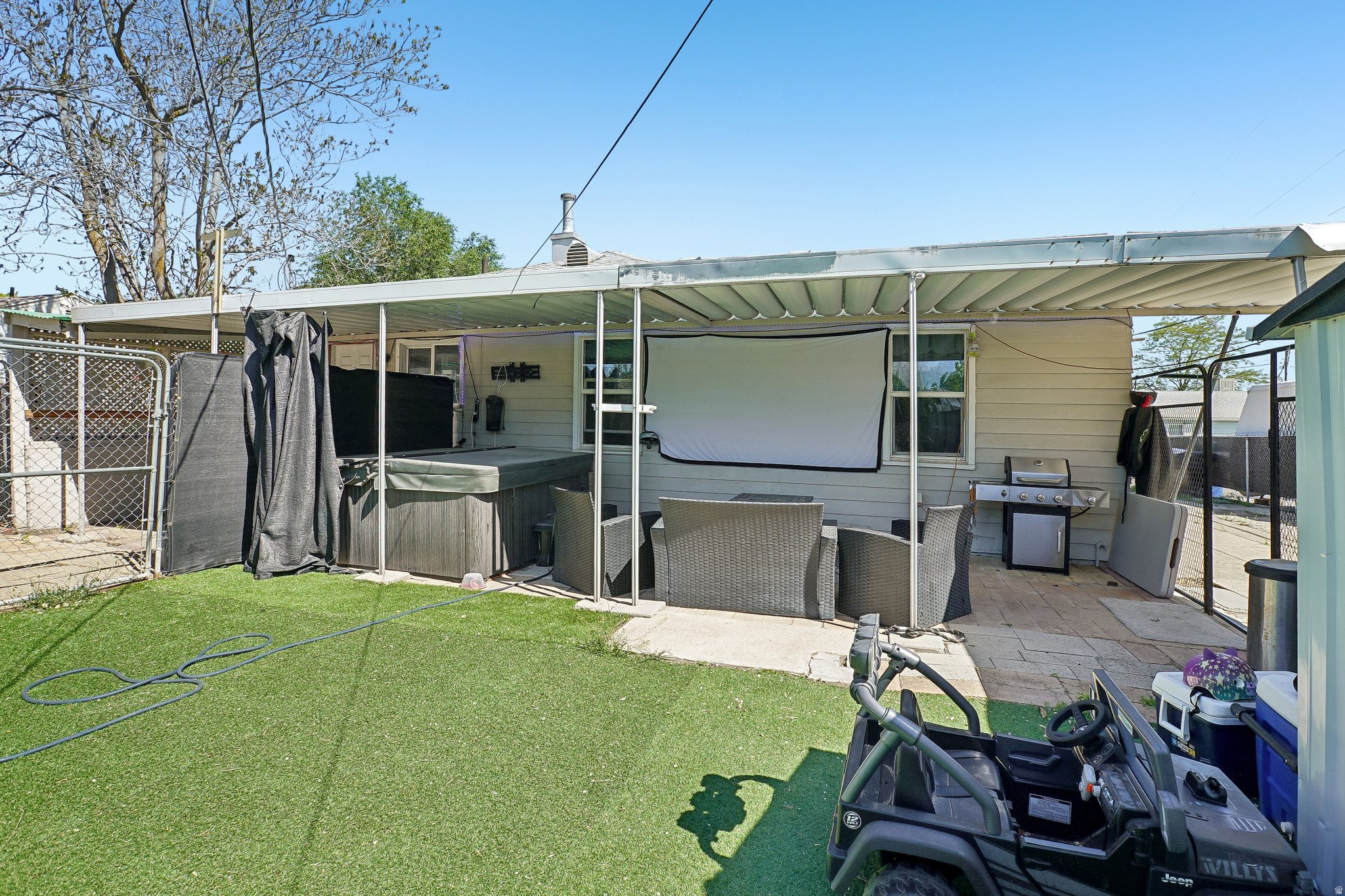 KEARNS TOWNSITE - Residential