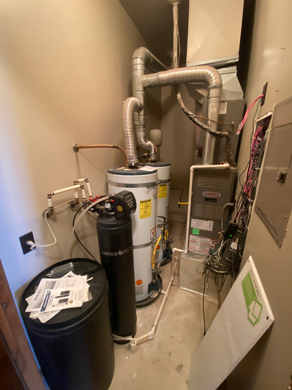 SHADOW MOUNTAIN TOWNHOMES - Residential