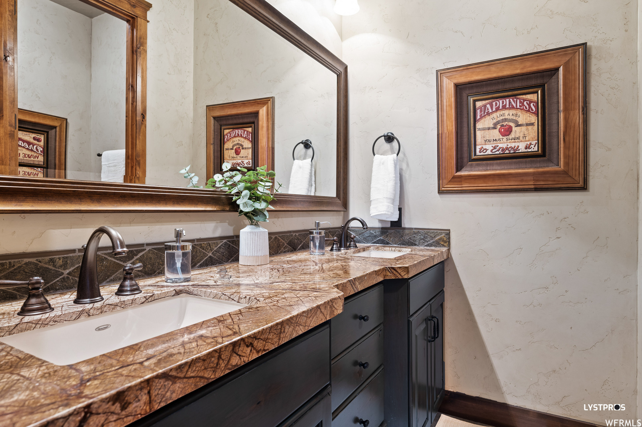 SHADOW MOUNTAIN TOWNHOMES - Residential