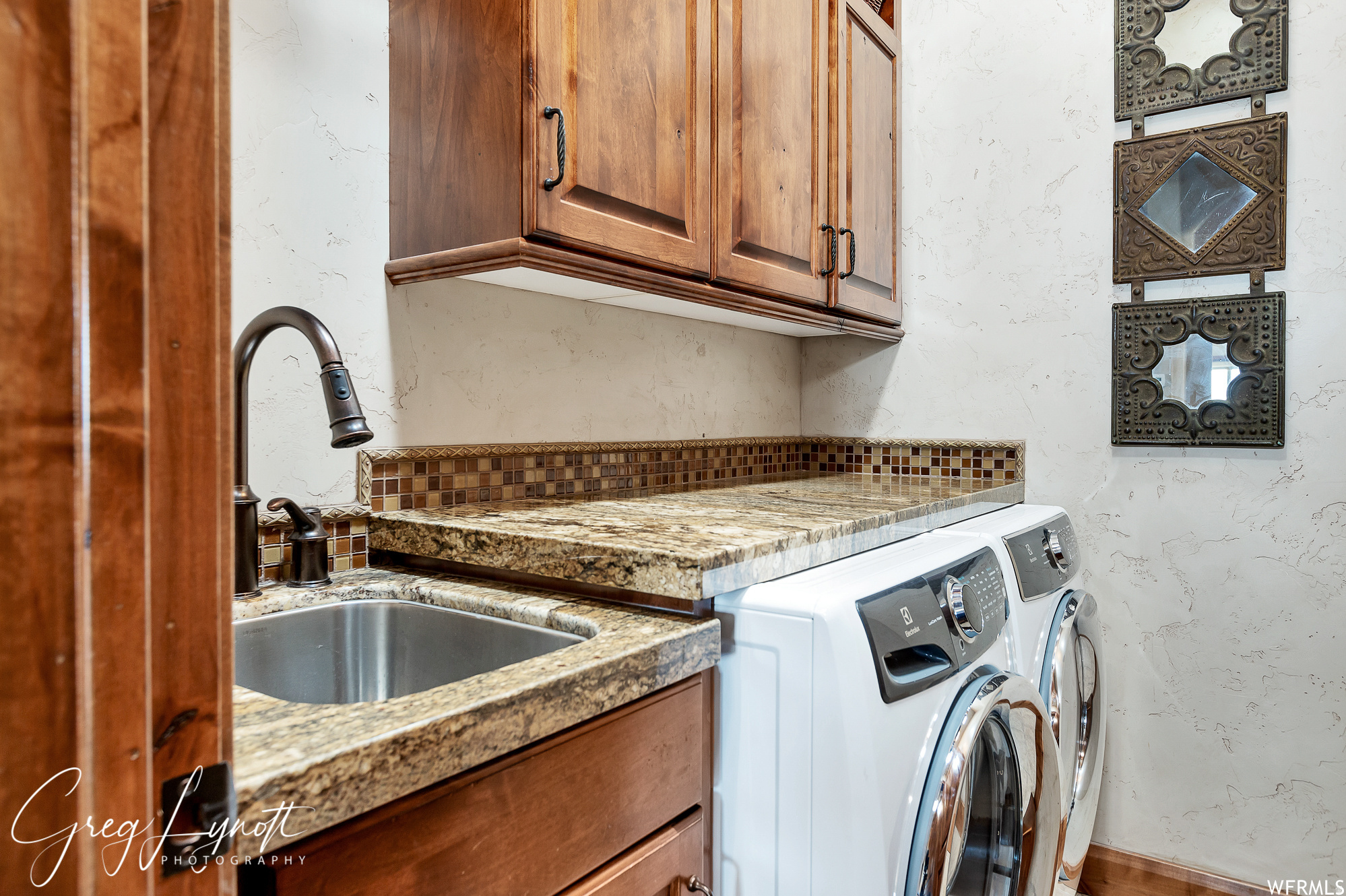 SHADOW MOUNTAIN TOWNHOMES - Residential