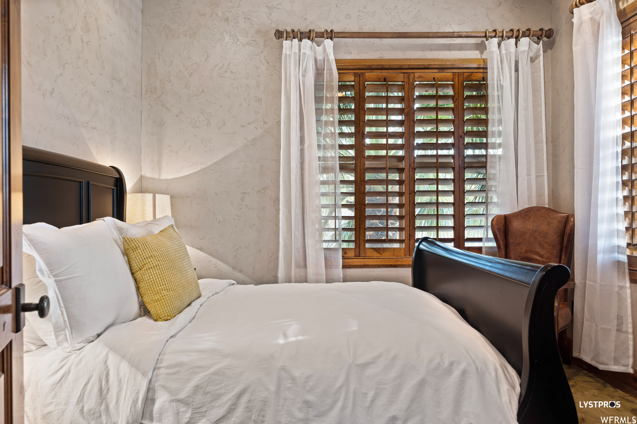 SHADOW MOUNTAIN TOWNHOMES - Residential