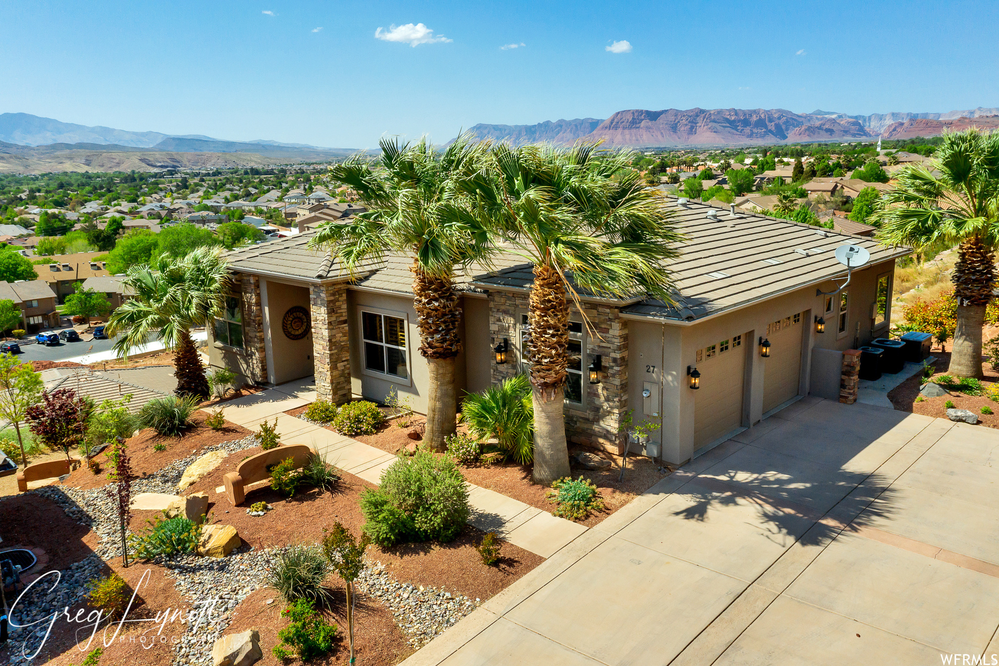 SHADOW MOUNTAIN TOWNHOMES - Residential