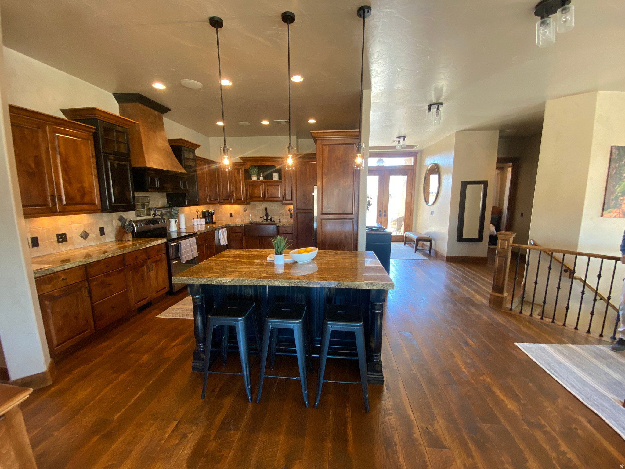 SHADOW MOUNTAIN TOWNHOMES - Residential