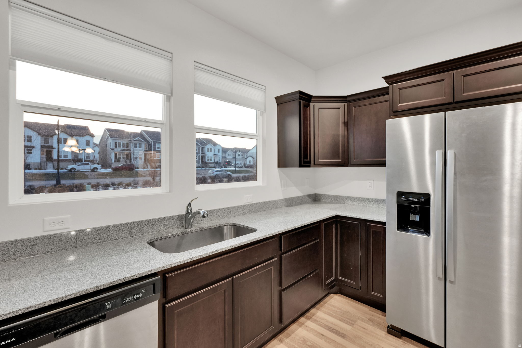 MOUNTAIN RIDGE - Residential