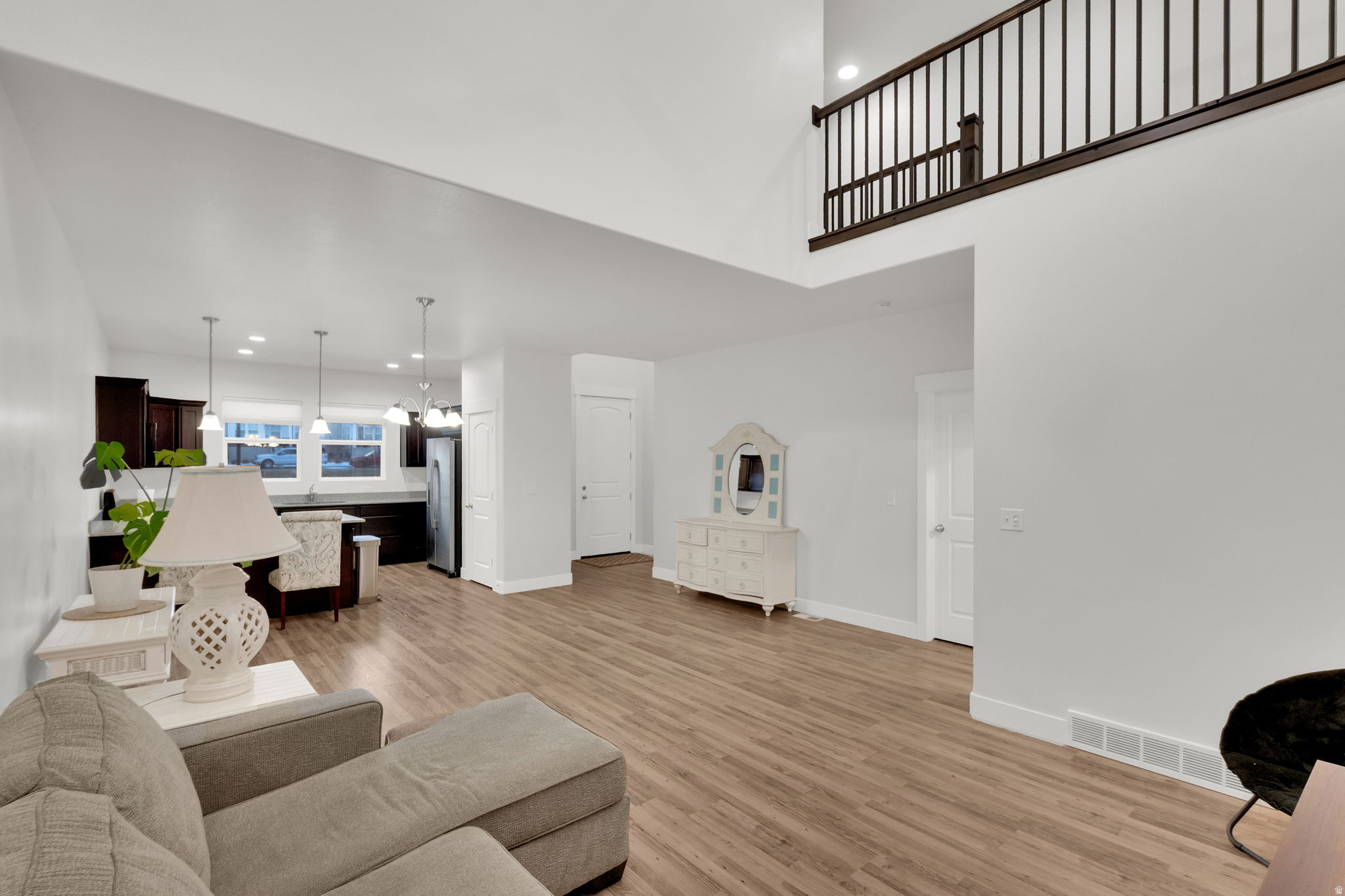 MOUNTAIN RIDGE - Residential