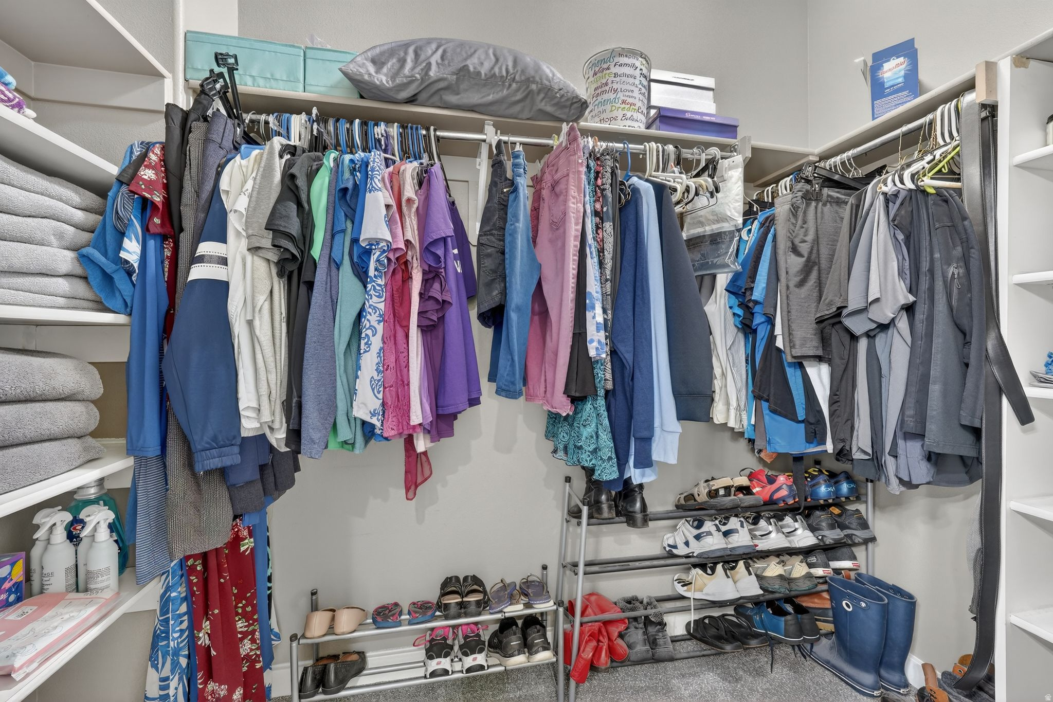 ROBINS - Residential