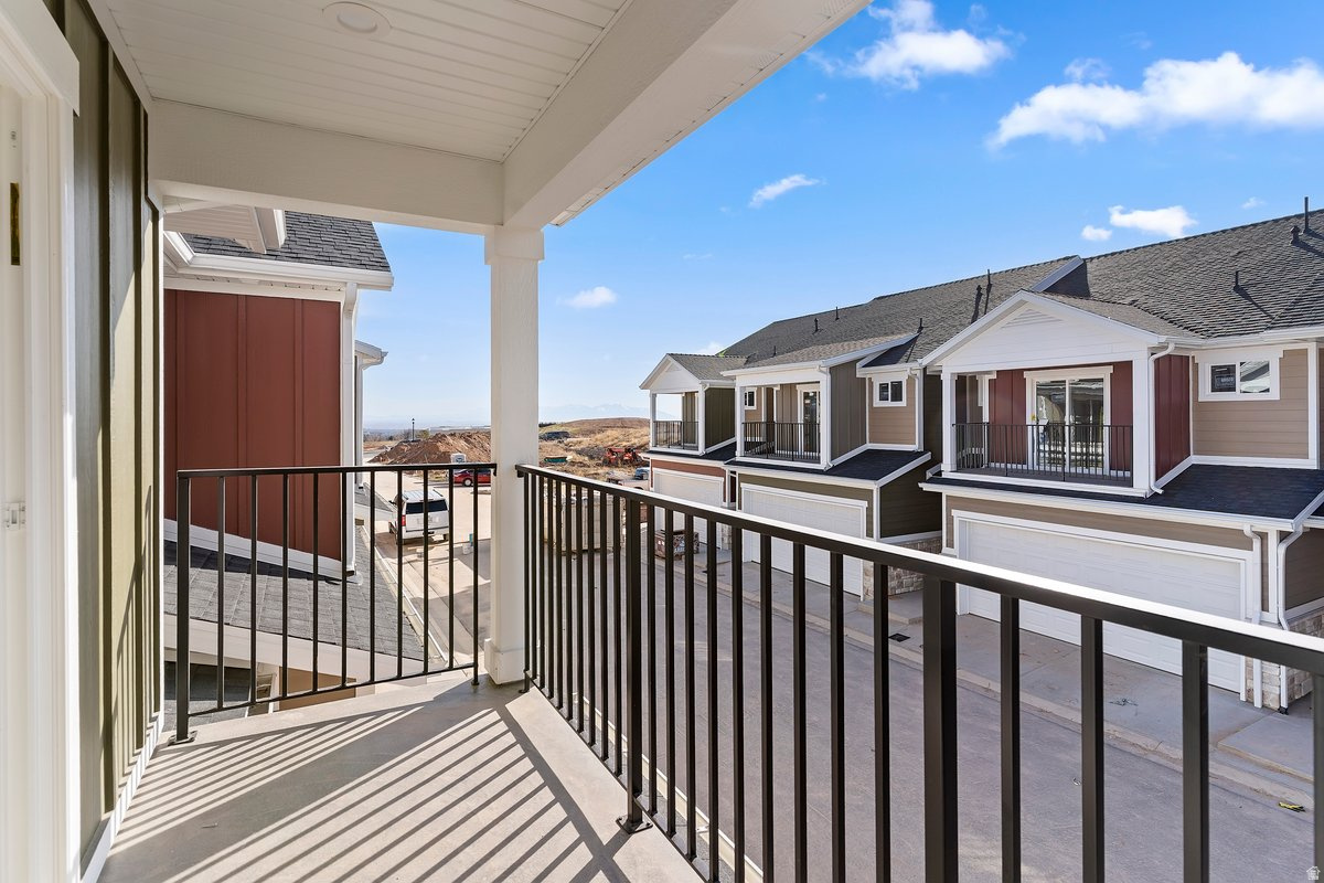 SHADOW RIDGE - Residential