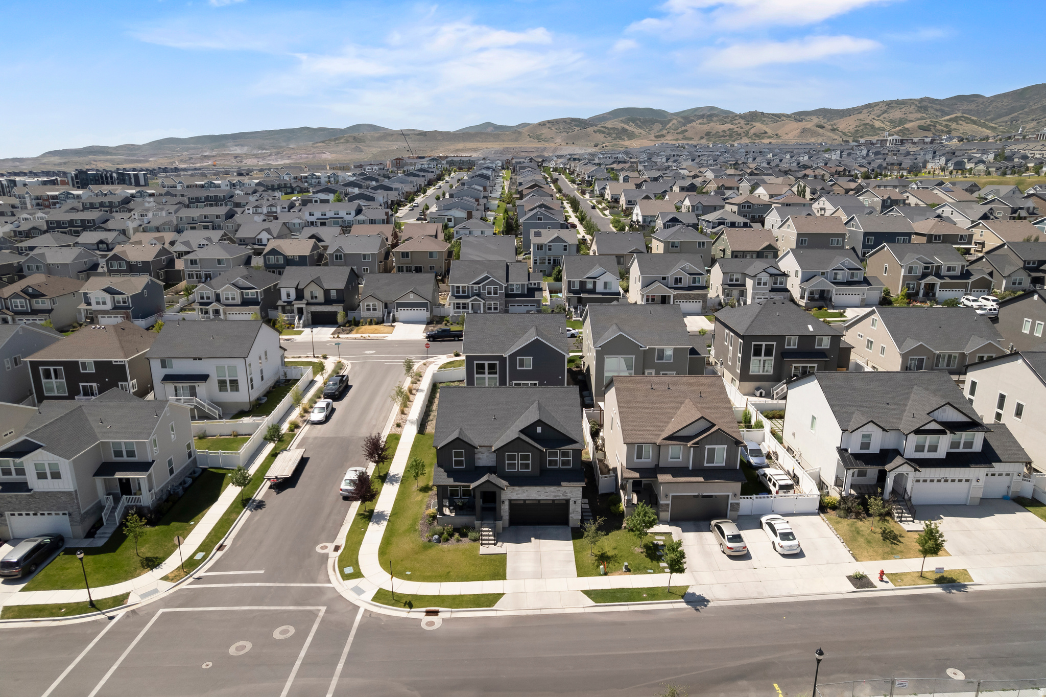 MOUNTAIN RIDGE - Residential