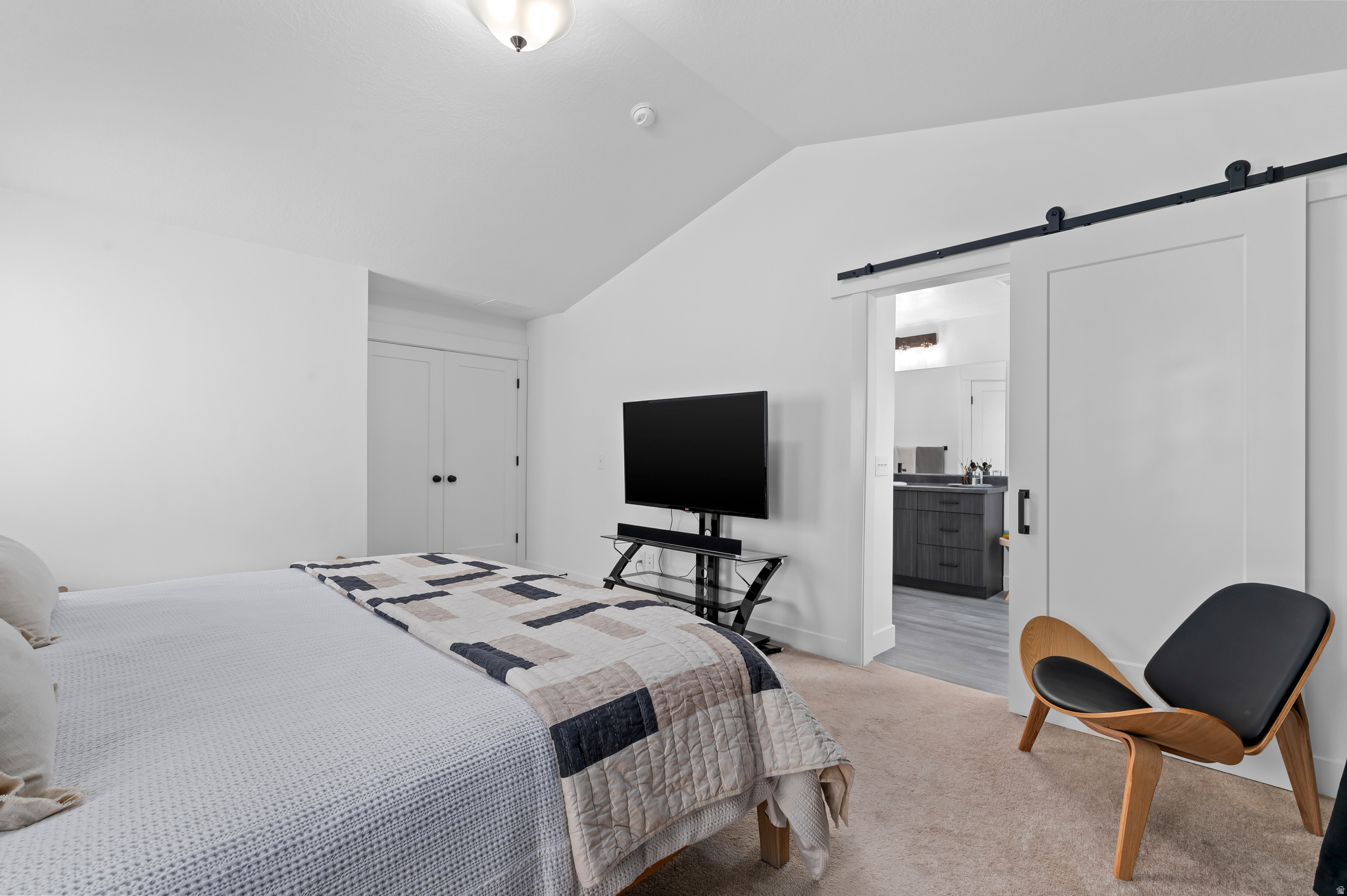 MOUNTAIN RIDGE - Residential