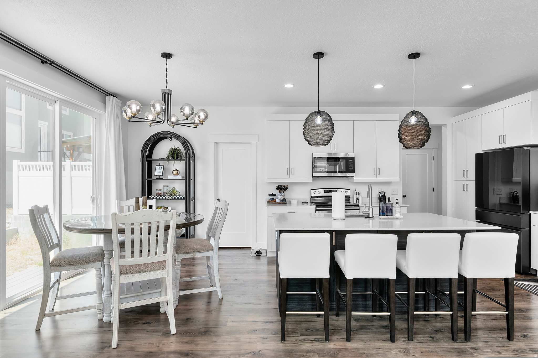 MOUNTAIN RIDGE - Residential