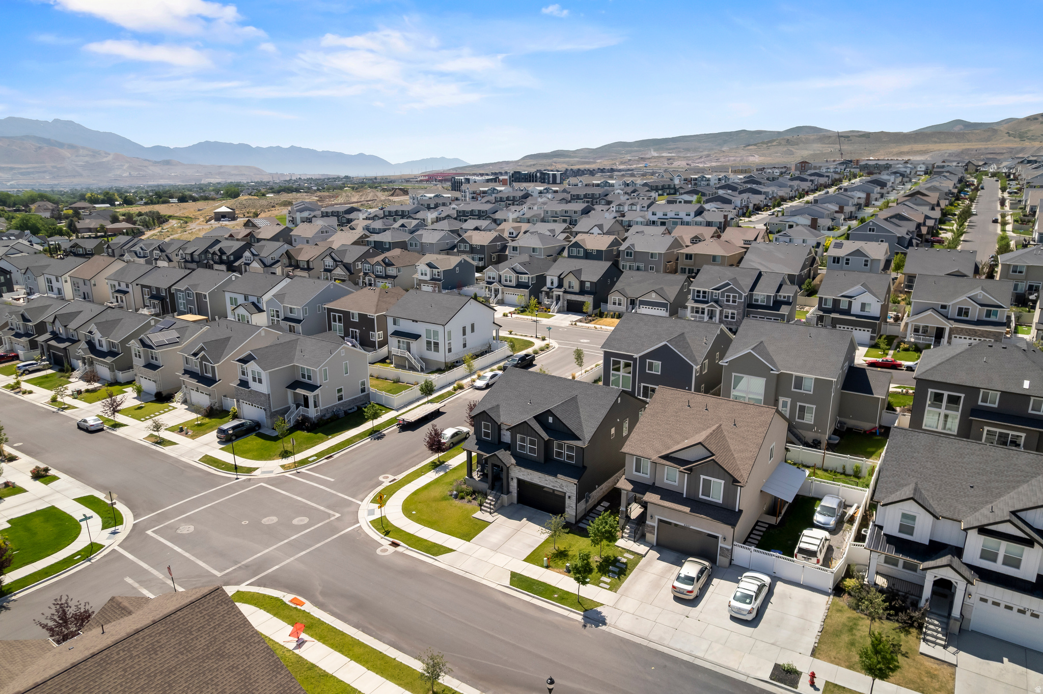 MOUNTAIN RIDGE - Residential