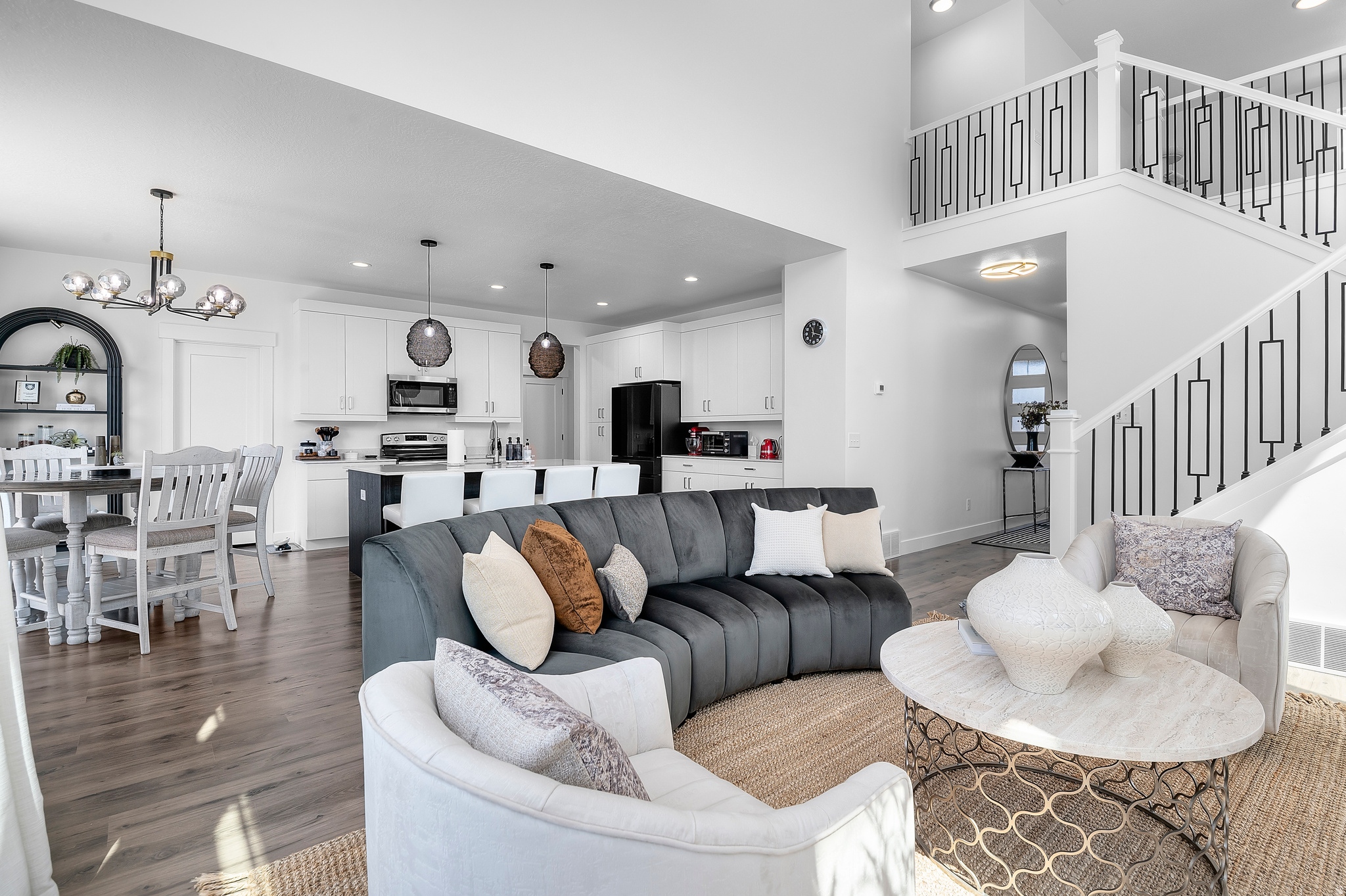 MOUNTAIN RIDGE - Residential