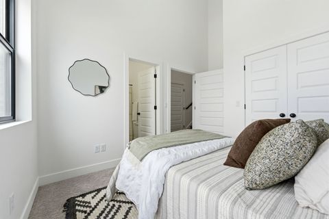 Tiny photo for 313 E ENDURANCE CIR S, Draper, UT 84020 (MLS # 2155427)