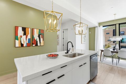 Tiny photo for 313 E ENDURANCE CIR S, Draper, UT 84020 (MLS # 2155427)