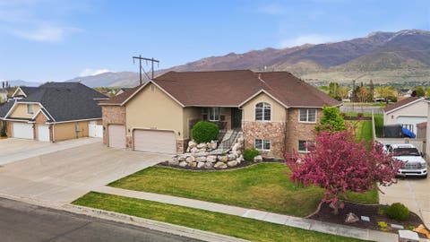 Tiny photo for 2026 W RANCH RD, Farmington, UT 84025 (MLS # 2157449)