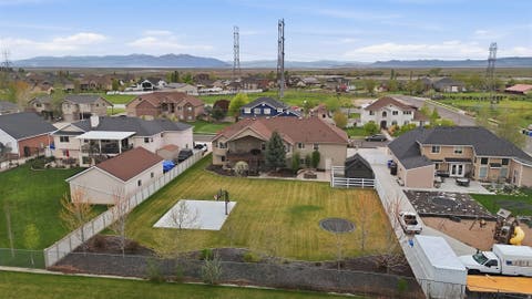 Tiny photo for 2026 W RANCH RD, Farmington, UT 84025 (MLS # 2157449)