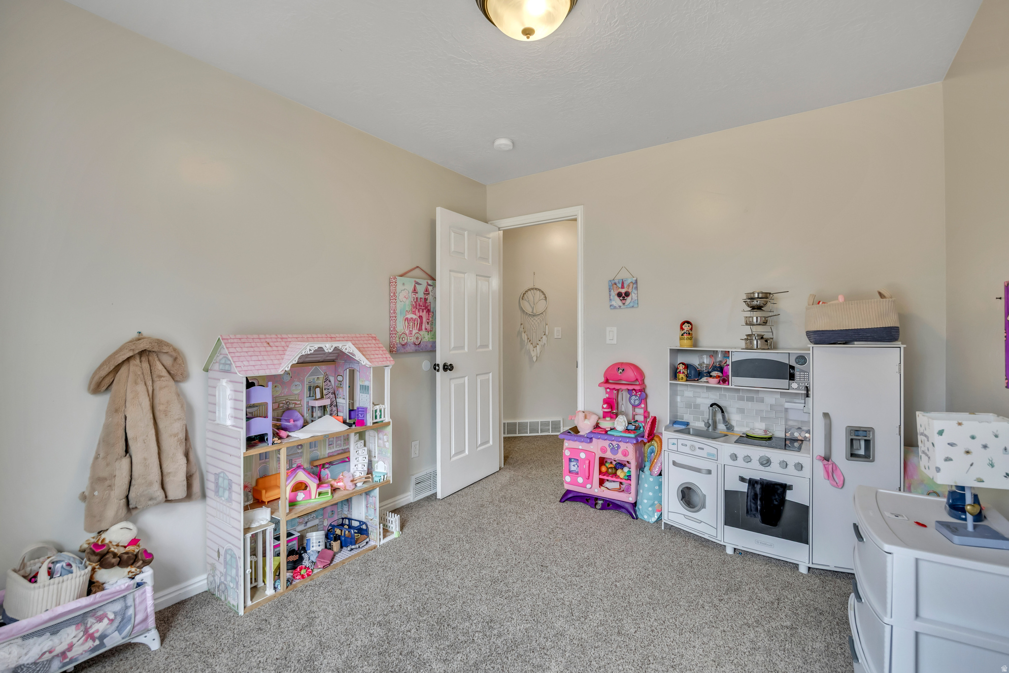 MEADOWS - Residential