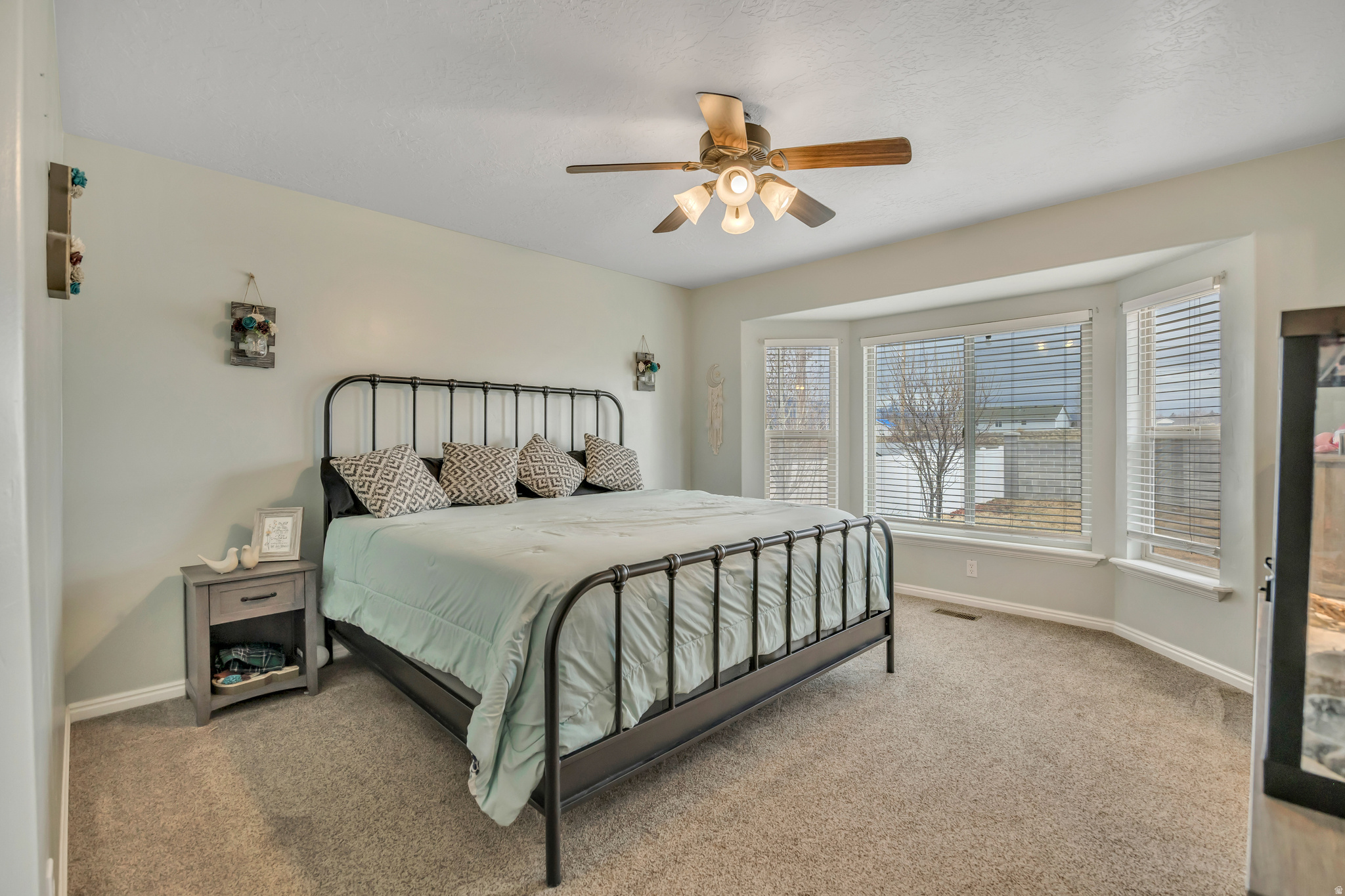 MEADOWS - Residential