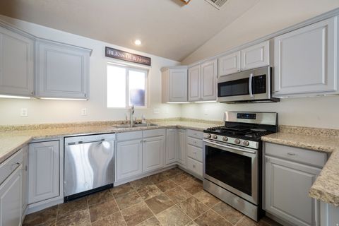 Tiny photo for 2355 S 780 W, Hurricane, UT 84737 (MLS # 2121140)
